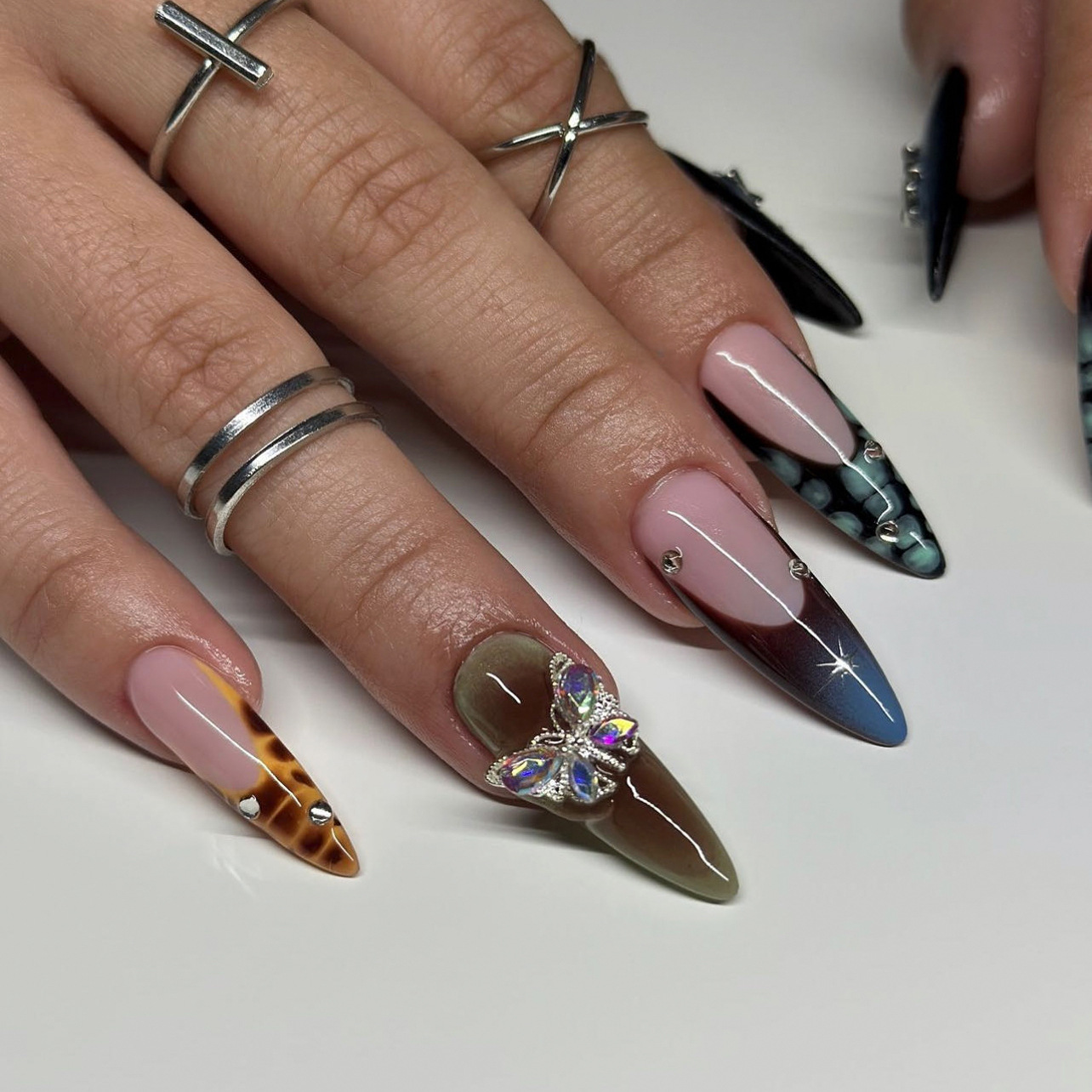 24 قطعة أظافر صناعية لاصقة بال - مراجعة Nail Extension Tips وسعره